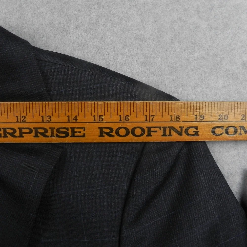 Tommy Hilfiger Suit Jacket Mens 38R TH Flex Wool Blend Plaid Blazer Gray